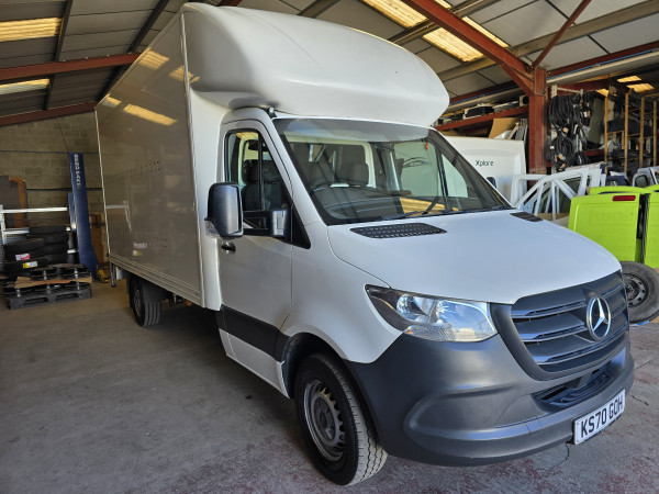 2021\70 Mercedes-Benz Sprinter 316Cdi Progressive Long Diesel Rwd 3.5T LUTON Van EU 6 @ // PBT-391